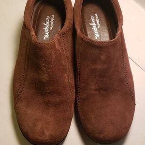Slip on shoes